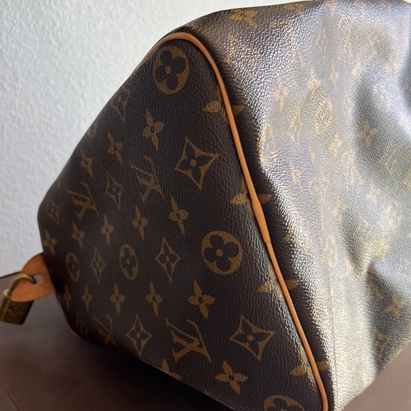 Louis Vuitton Speedy 35 - Picture 12 of 17